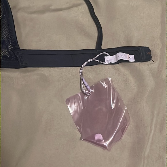 {NWOT} SAVAGE x FENTY Floral Lace Triangle Bralette - Picture 13 of 13